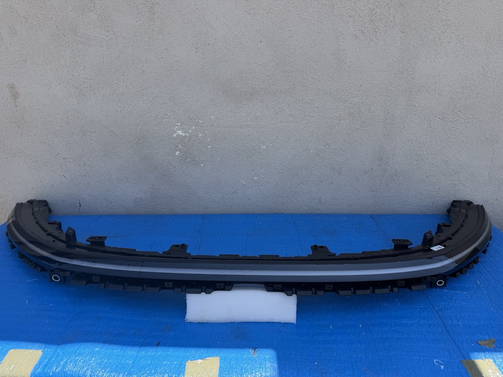 2024 2025 2026 HYUNDAI SONATA CENTER LIGHT LED FRONT BAR LAMP DRL OEM