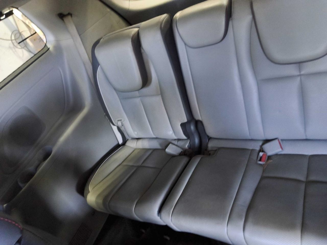 (LOCAL PICKUP ONLY) SEDONA    2016 Third Seat Station Wagon  Van 755892