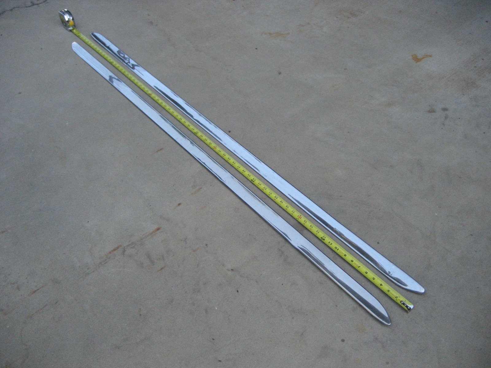 1953 1954 CHEVY BELAIR ROCKER PANEL MOLDING TRIM-4 DOOR SEDAN.