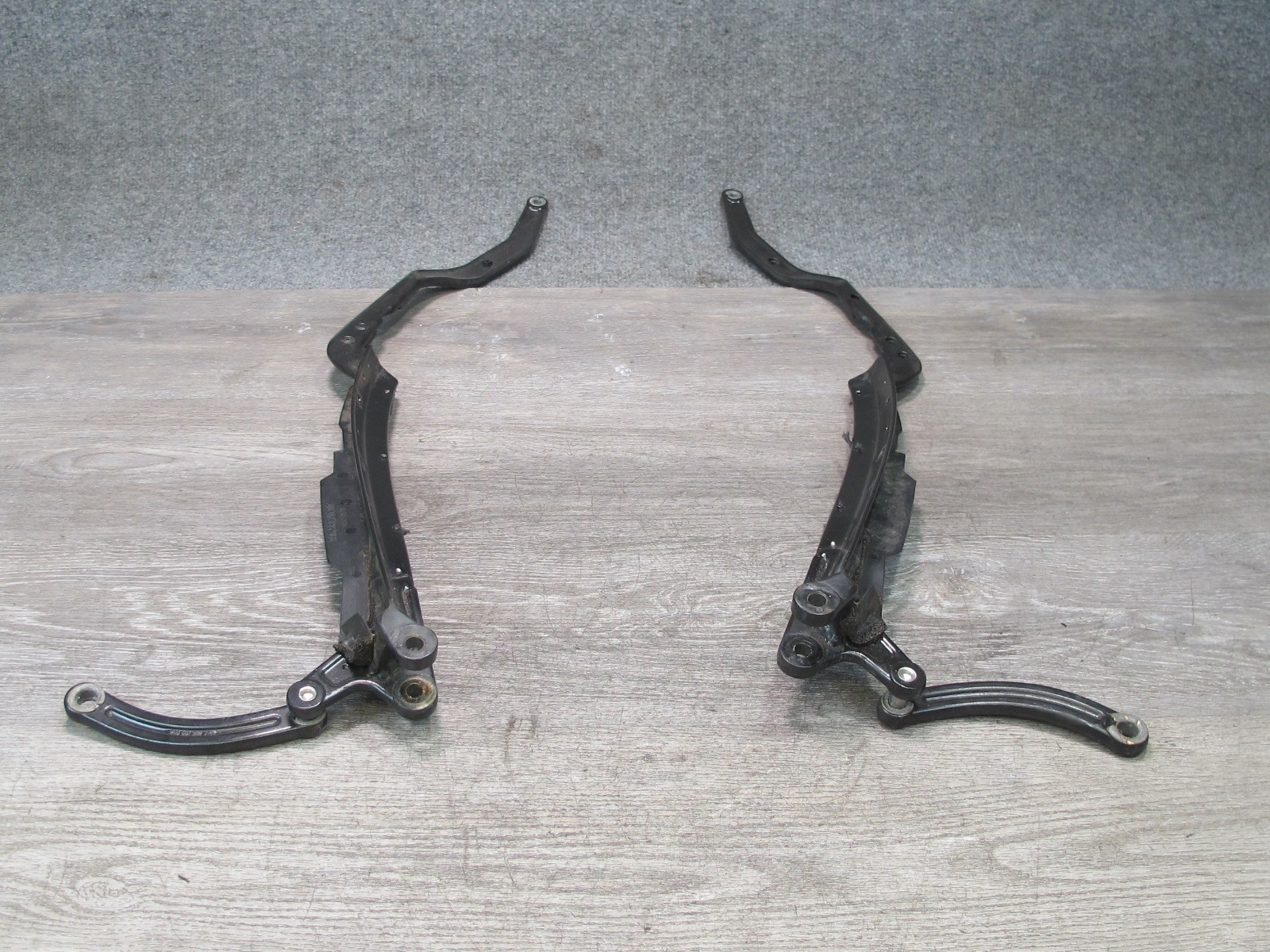 1999-2005 PORSCHE 911 996 CONVERTIBLE TOP ROOF FOLDING B PILLAR PANEL SET OF 2