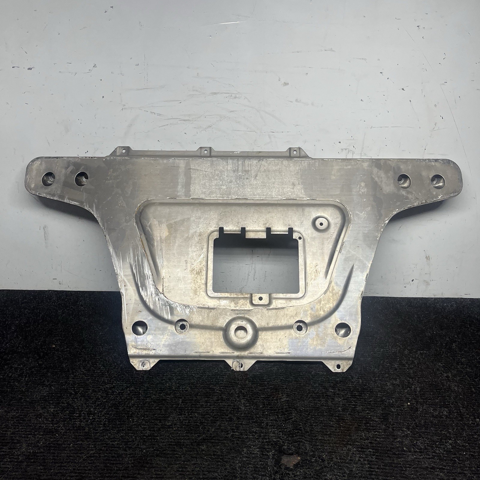 ☑️ 99-06 BMW E46 330Ci 325Ci Front Under Engine Underbody Shield Skid Plate OEM ☑️ 99-06 BMW E46 330Ci 325Ci Front Under Engine Underbody Shield Skid Plate OEM