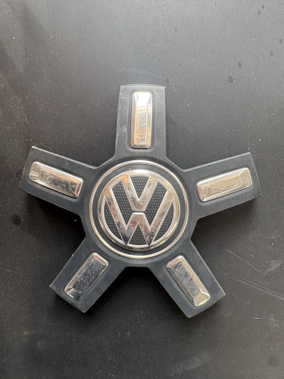 2016-17 VW PASSAT B8 Genuine Alloy Wheel Center Cap 3G0601149C 2016-17 VW PASSAT B8 Genuine Alloy Wheel Center Cap 3G0601149C