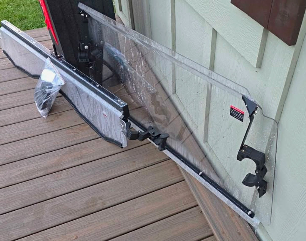 2011-2020 Can Am Commander 800/1000/Max 3 In 1 Flip Windshield. 2011-2020 Can Am Commander 800/1000/Max 3 In 1 Flip Windshield.