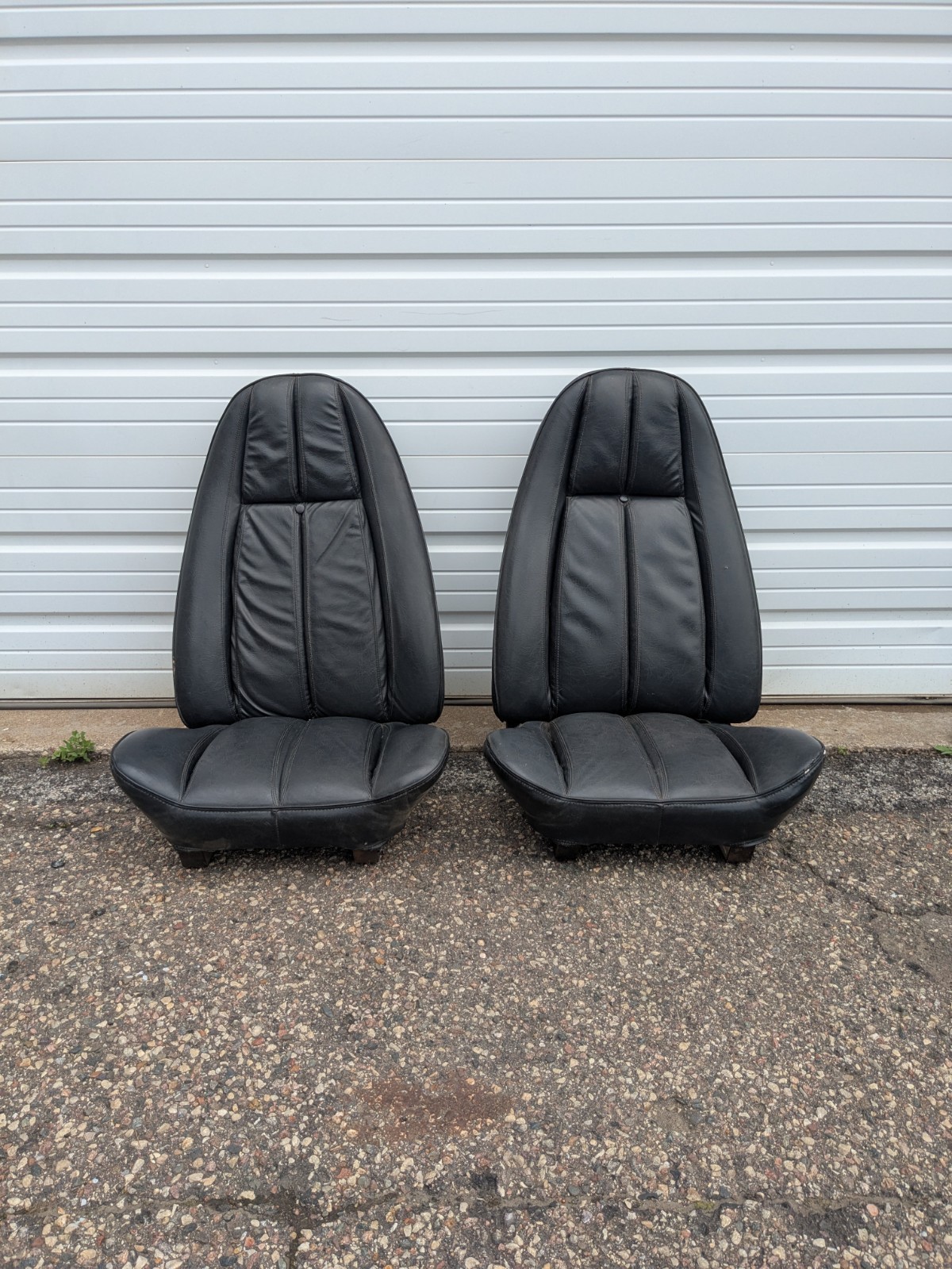 70\'s Chevrolet Chevy Chevelle/ Monte Carlo Bucket Seats 70\'s Chevrolet Chevy Chevelle/ Monte Carlo Bucket Seats