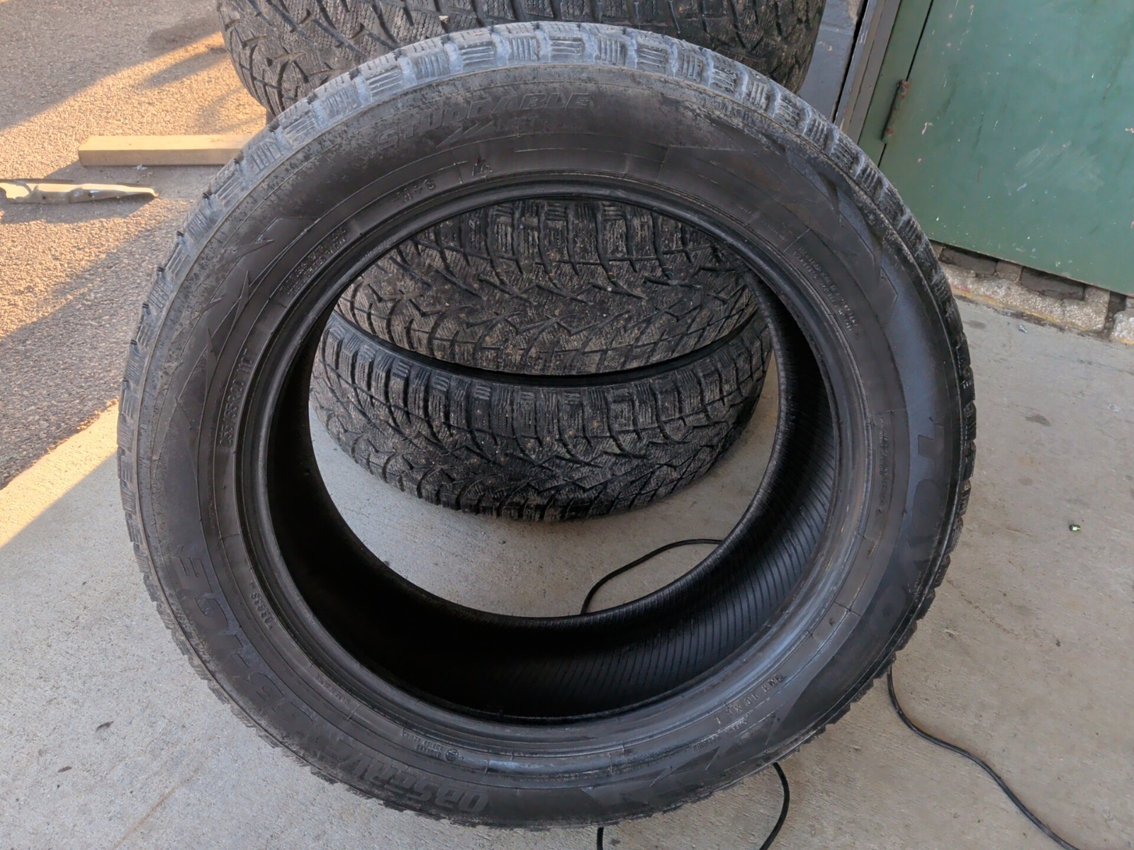 Toyo G3-ice Studded Winter Tires 255/55/20 Used Less Than 500 Miles