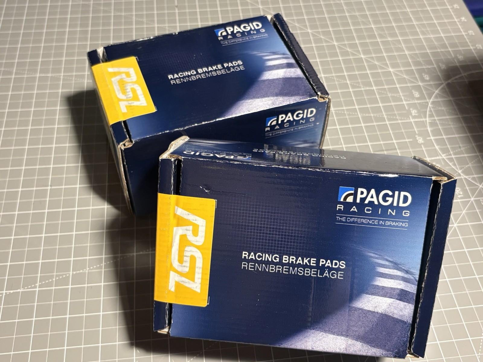 NEW Pagid (Yellow) Brake Pads  Front + Rear E2405 / E2406 29 010 RSL29 (Porsche)