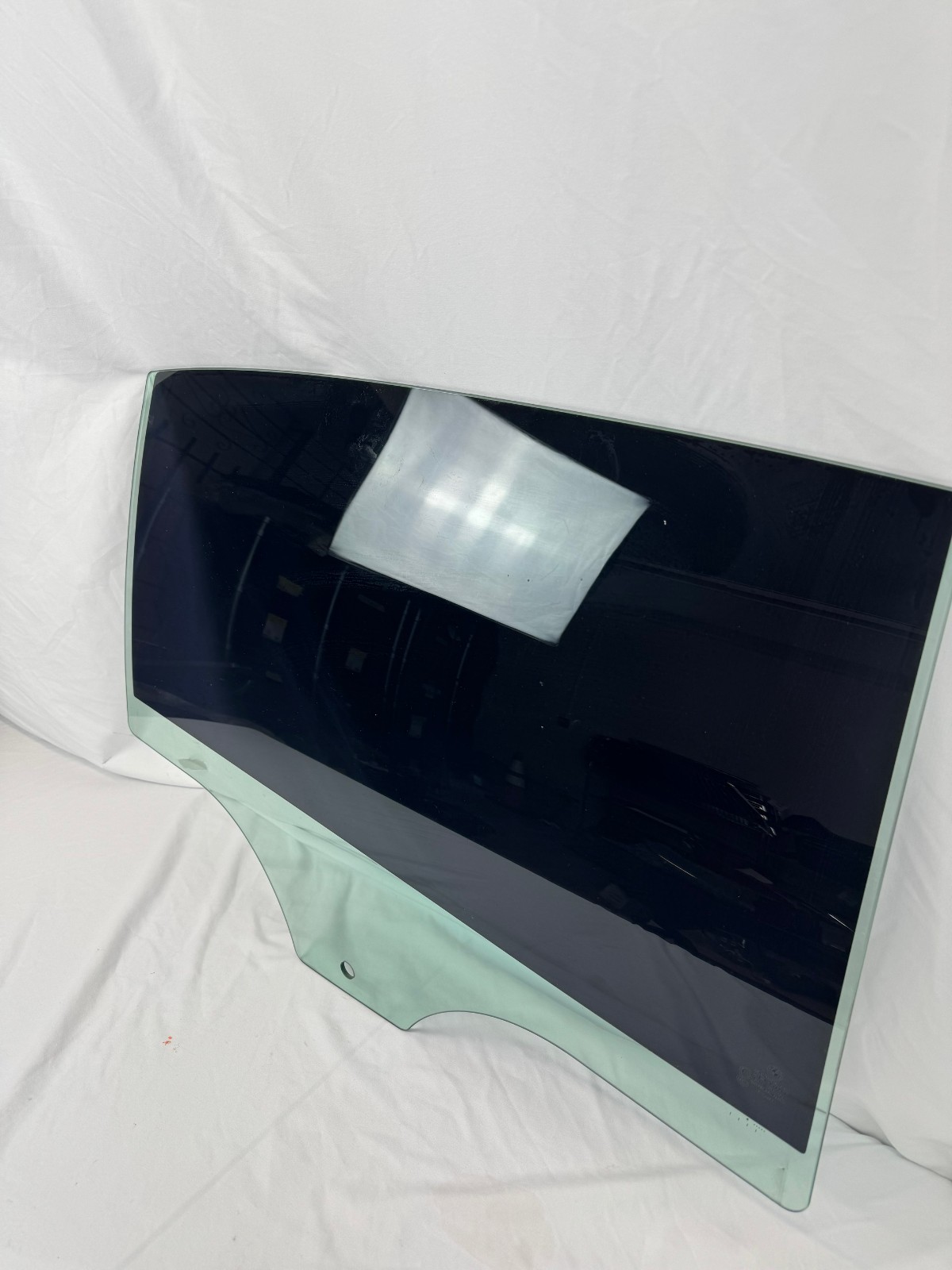 2016 - 2022 BMW 750i 740i G12 REAR RIGHT OEM DOOR WINDOW GLASS 2016 - 2022 BMW 750i 740i G12 REAR RIGHT OEM DOOR WINDOW GLASS