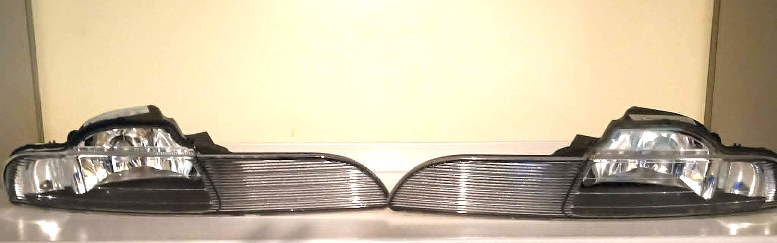 2005-2008 PORSCHE BOXSTER 987 FRONT FOG LIGHT LAMPS RIGHT AND LEFT OME