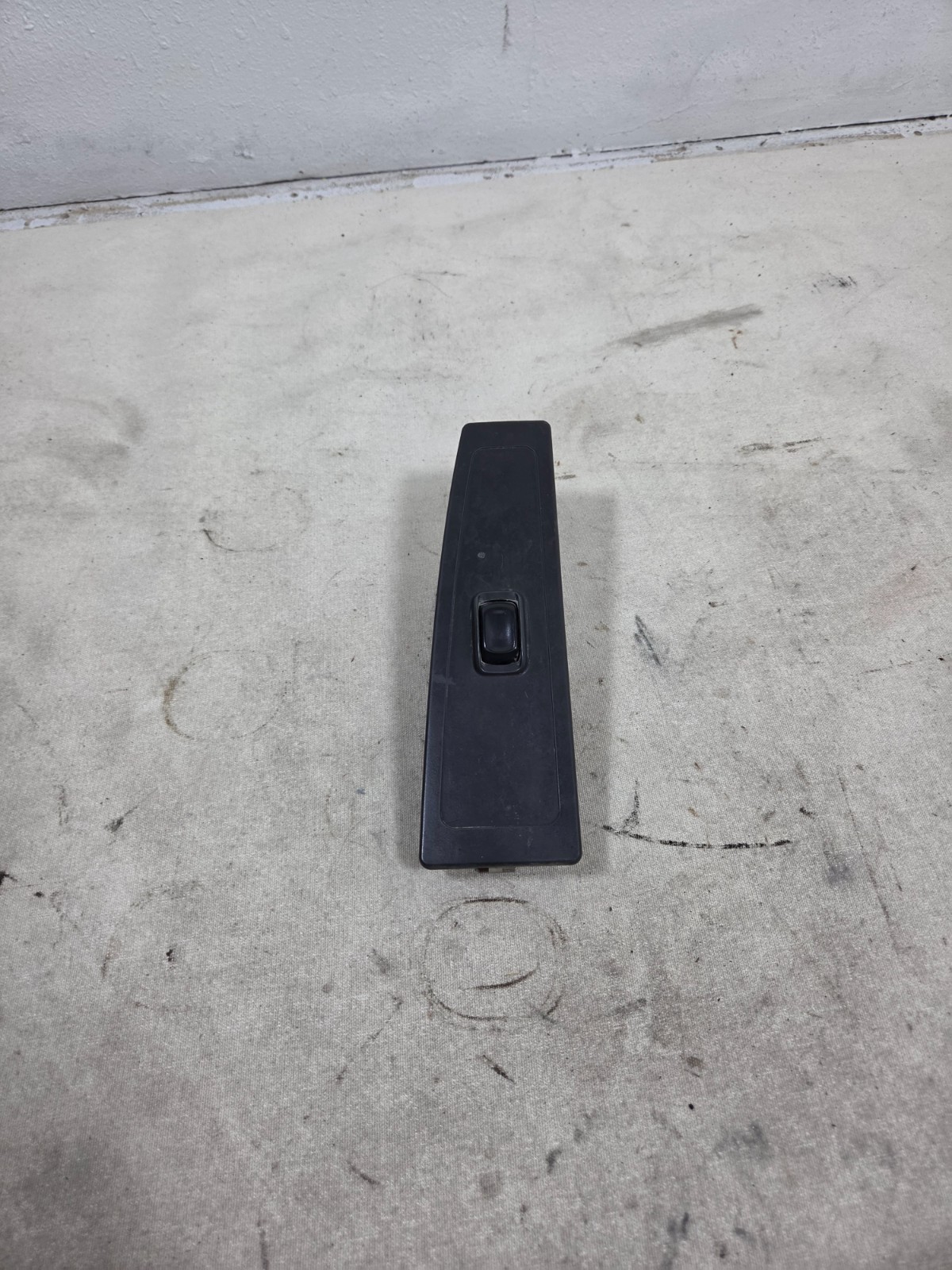 OEM 1992-2002 Cadillac Eldorado FRONT RIGHT PASSENGER SIDE POWER WINDOW SWITCH