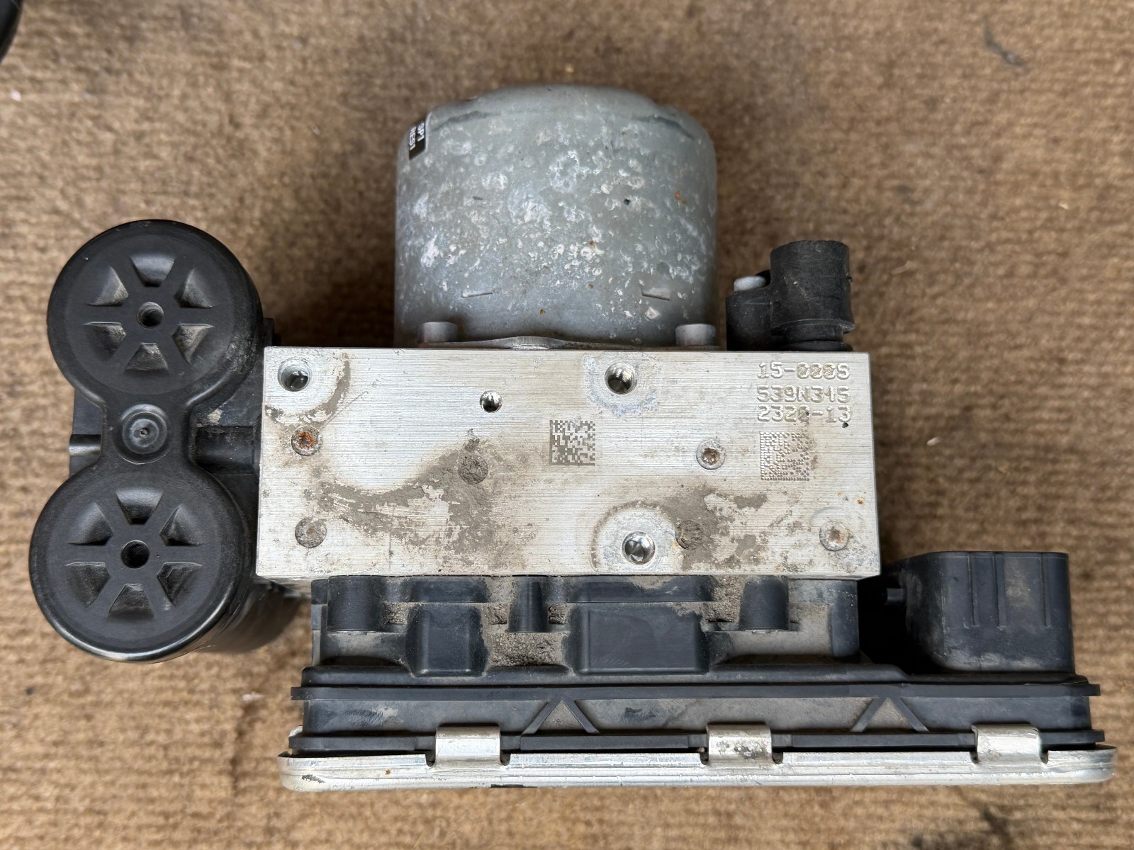 USED - 2020-2026 Mercedes Benz Electropneum Control Unit OEM A1673209405 USED - 2020-2026 Mercedes Benz Electropneum Control Unit OEM A1673209405