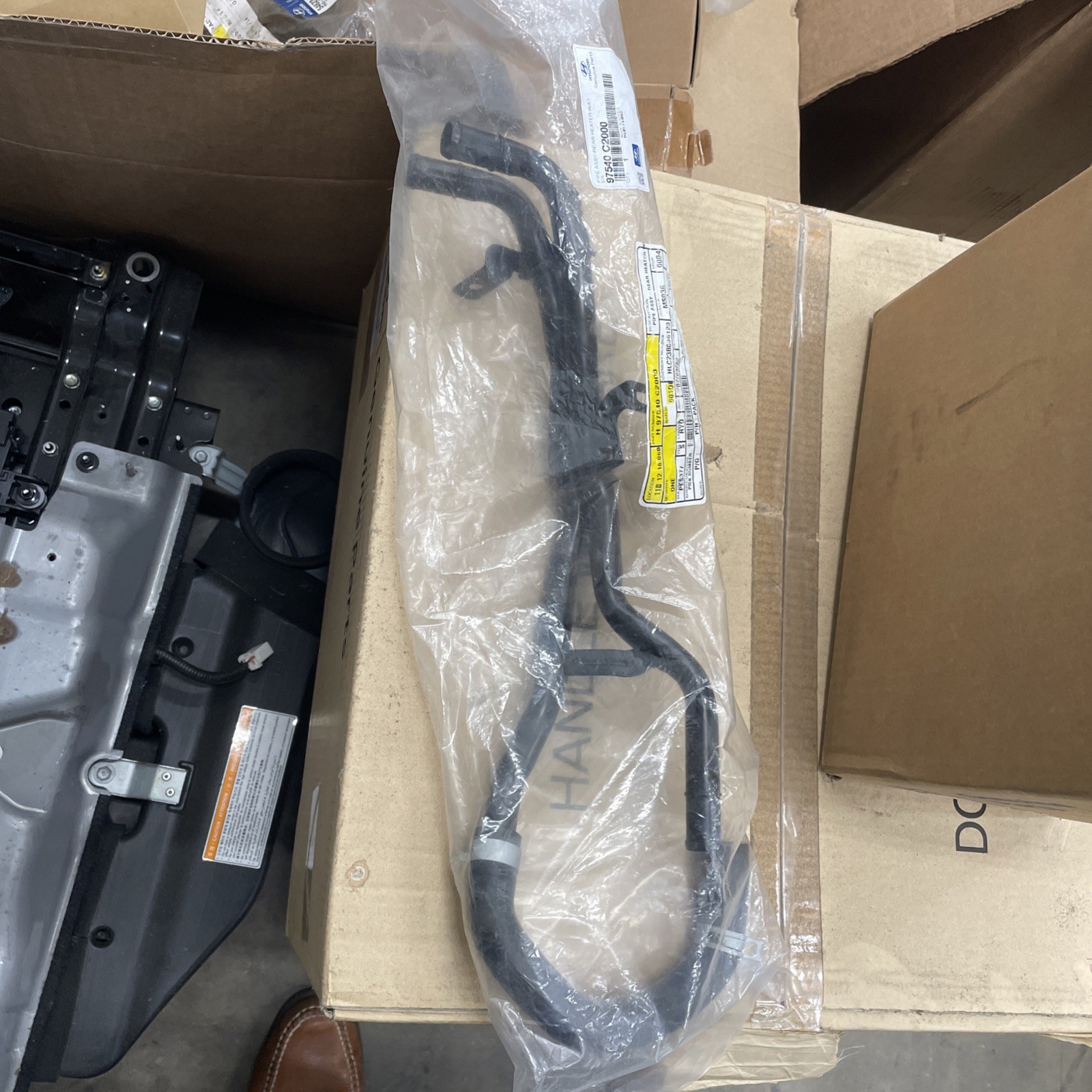 NEW OEM Engine Coolant Heater Pipe Rear 97540C2000 for Hyundai Sonata 2.4L 15-17 NEW OEM Engine Coolant Heater Pipe Rear 97540C2000 for Hyundai Sonata 2.4L 15-17