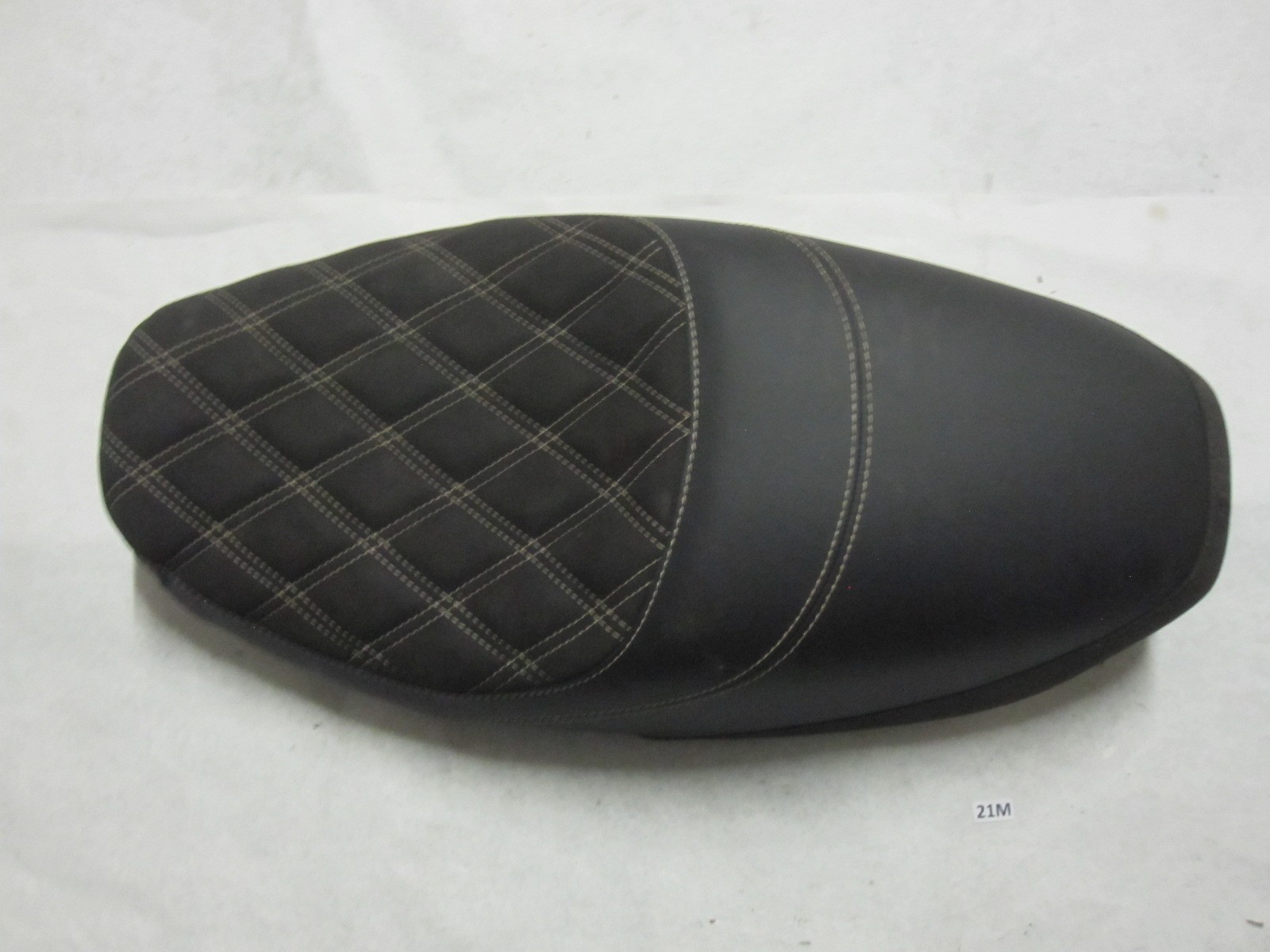 Kelpi Oxley Custom Seat for 2022-2025 Yamaha XSR900 890cc BEA-24730-20-00