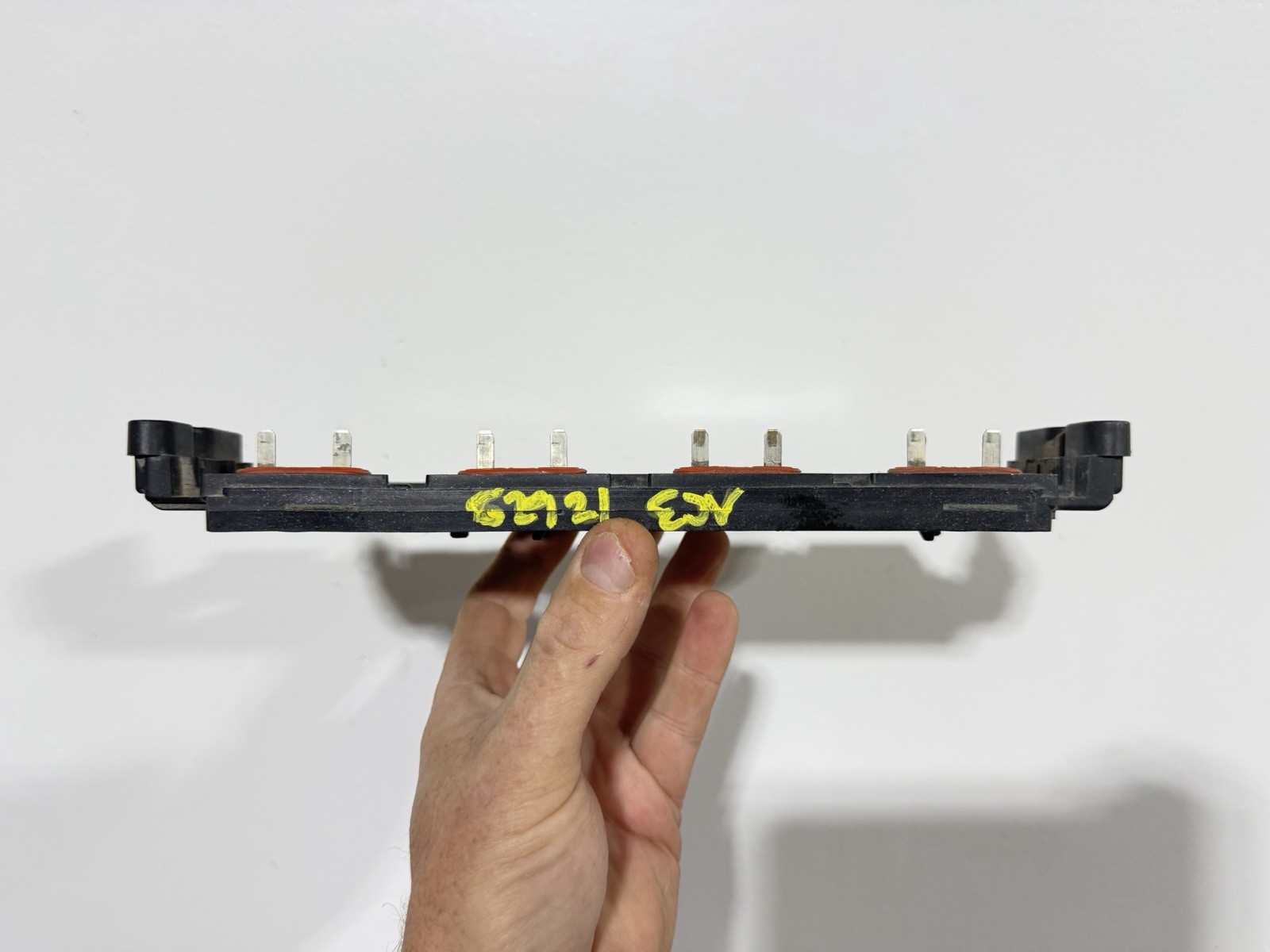 93-99 Cadillac Deville Seville Allante 4.6L Ignition Control Module 1103971 OEM 93-99 Cadillac Deville Seville Allante 4.6L Ignition Control Module 1103971 OEM