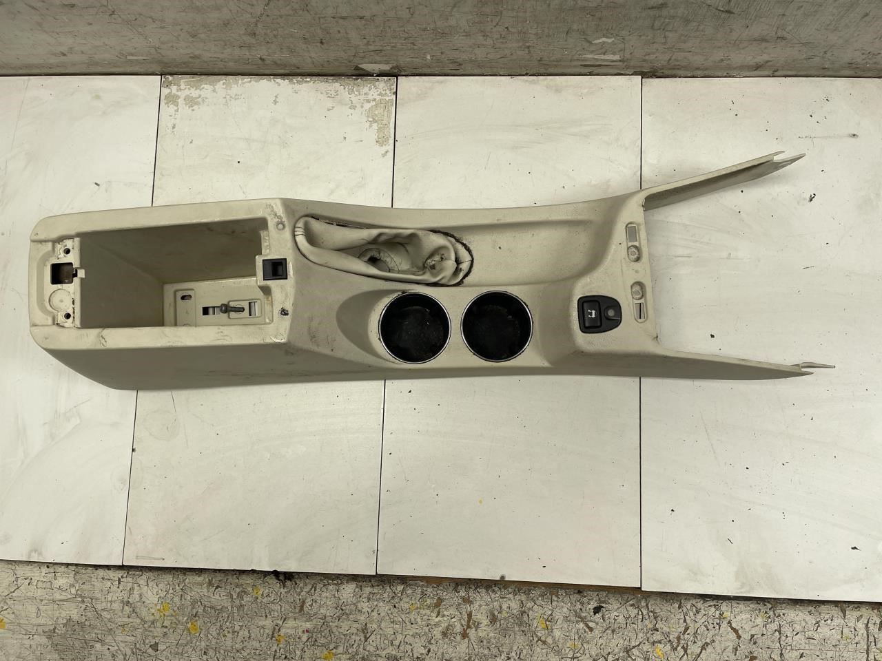 2007 JAGUAR X-TYPE CENTER FLOOR CONSOLE OEM+ (IVORY)