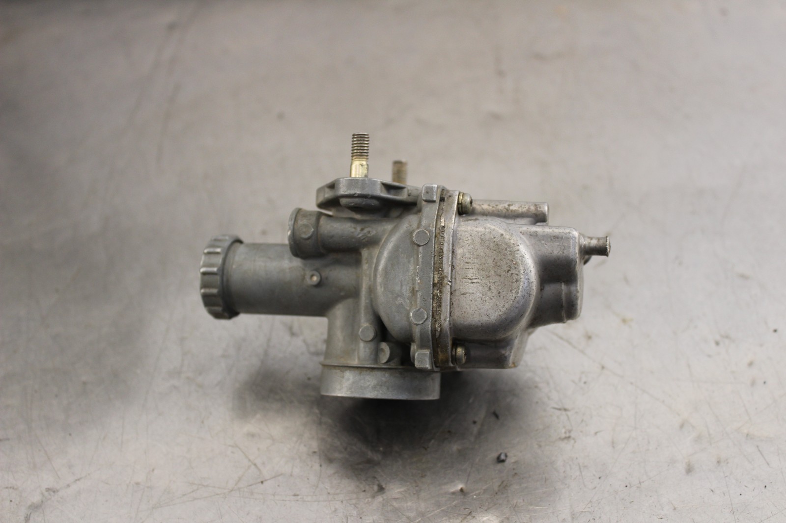1984 YAMAHA TRIMOTO 225 YTM225DX  CARBURETOR  Z818