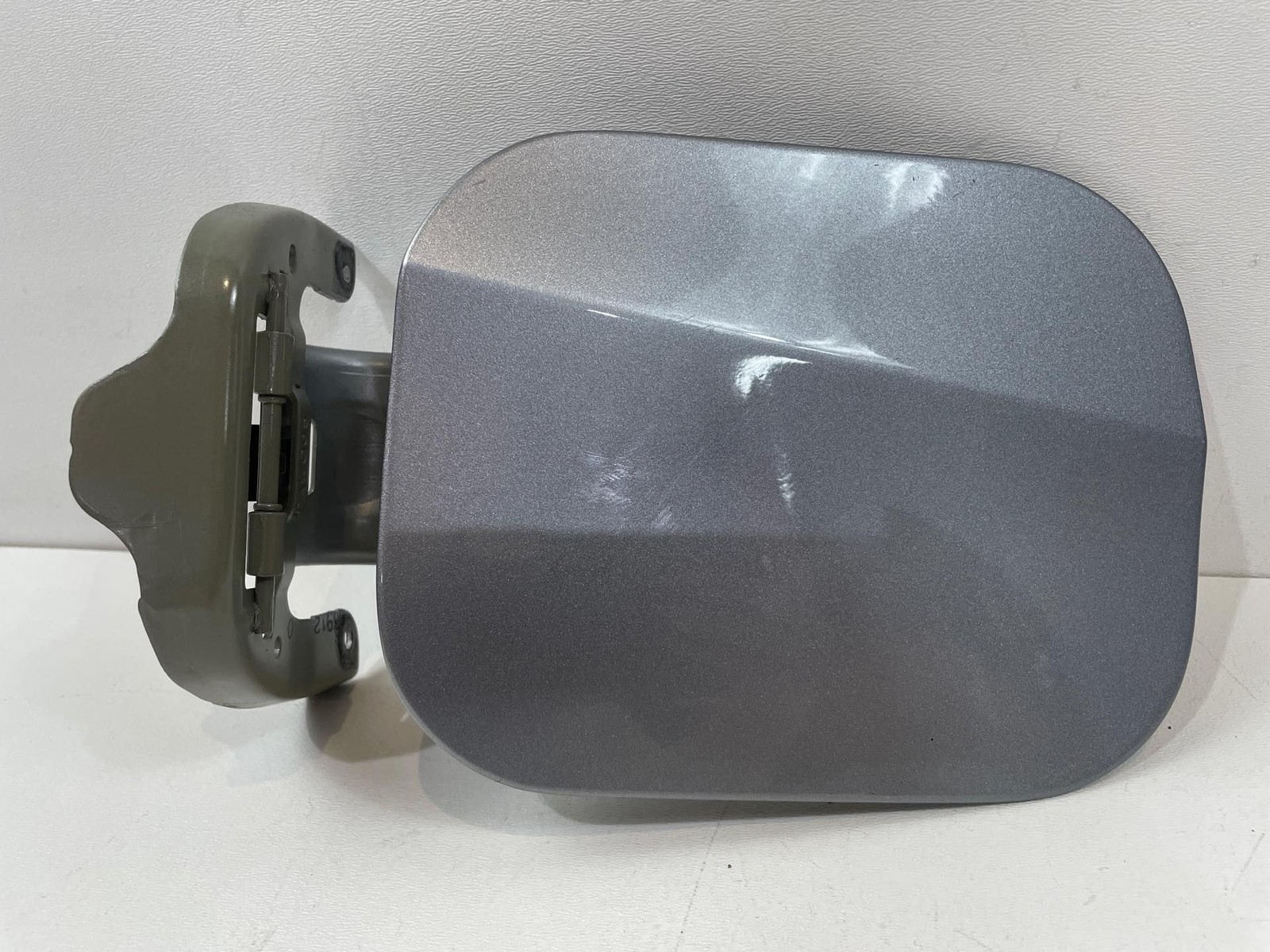 2018-2024 Honda Odyssey Fuel Tank Filler Door Silver SX 63910THRA01ZZ