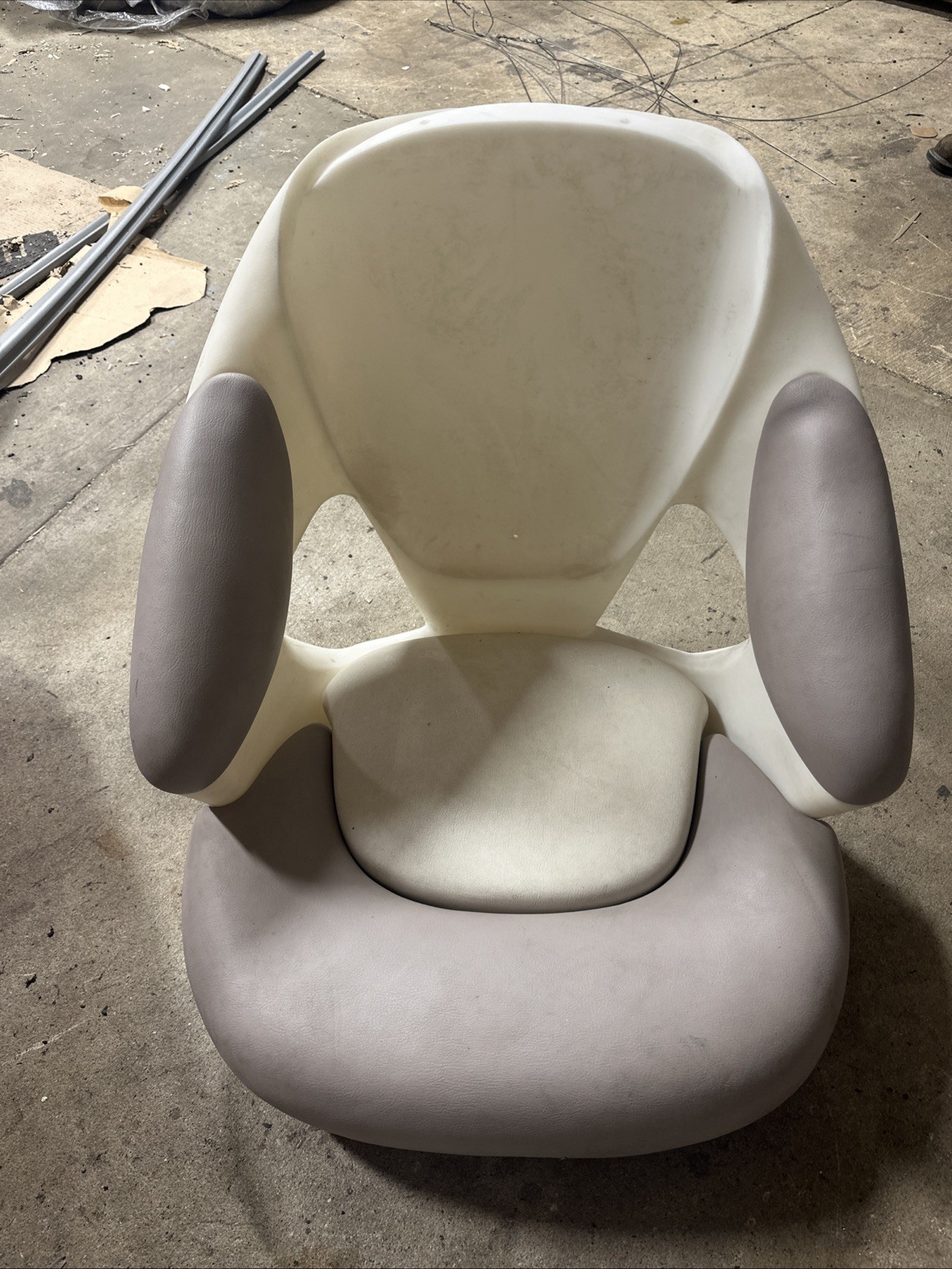 2000 YAMAHA LS2000 SWIVEL BUCKET SEAT F0R-U3711-00-00 Grey White