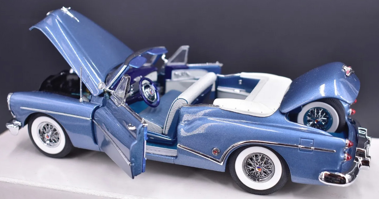 Harley Earl 1950 Concept Car w/ Orig.Engine&Wheel Rims1:24SCALE 1966 METAL MODEL Harley Earl 1950 Concept Car w/ Orig.Engine&Wheel Rims1:24SCALE 1966 METAL MODEL