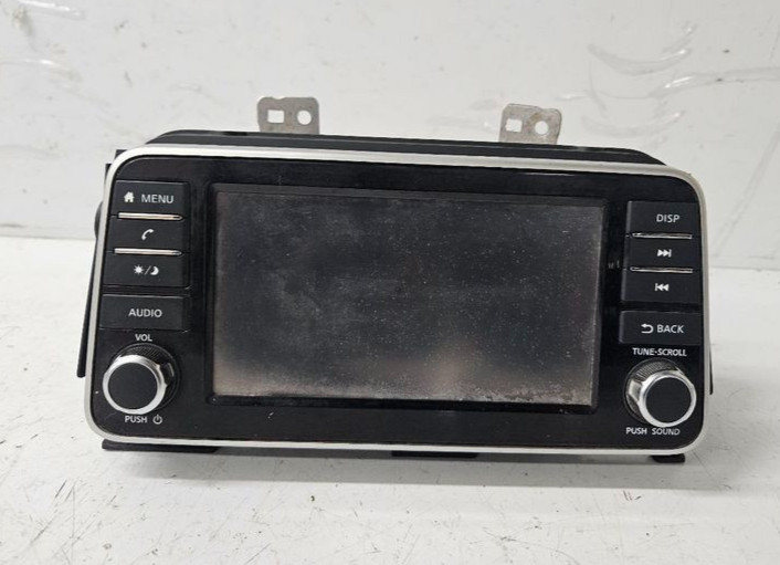 2021-2023 Nissan Kicks Radio Display and Receiver 7