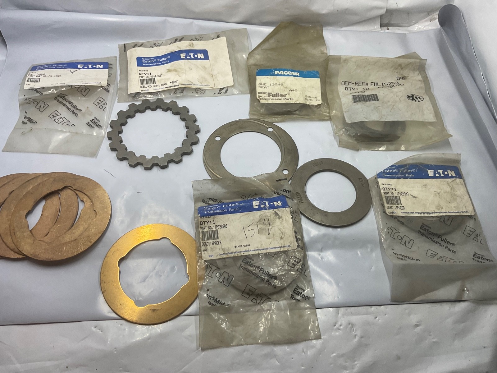 Fuller Transmission Parts Lot 22903 15253 13948 A-3697 Fuller Transmission Parts Lot 22903 15253 13948 A-3697