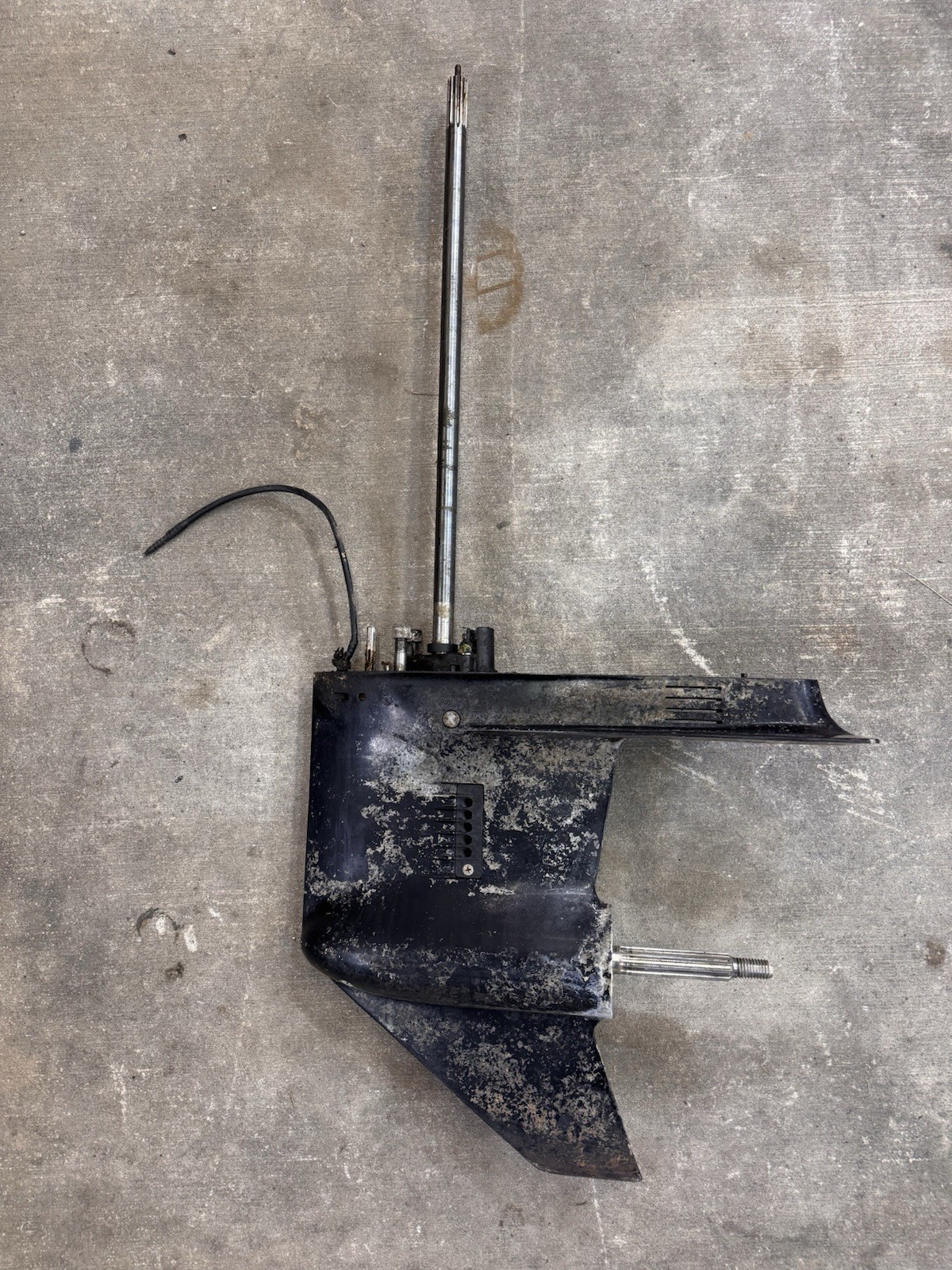 89-95 Mercury/Mariner 40hp Lower Unit 89-95 Mercury/Mariner 40hp Lower Unit