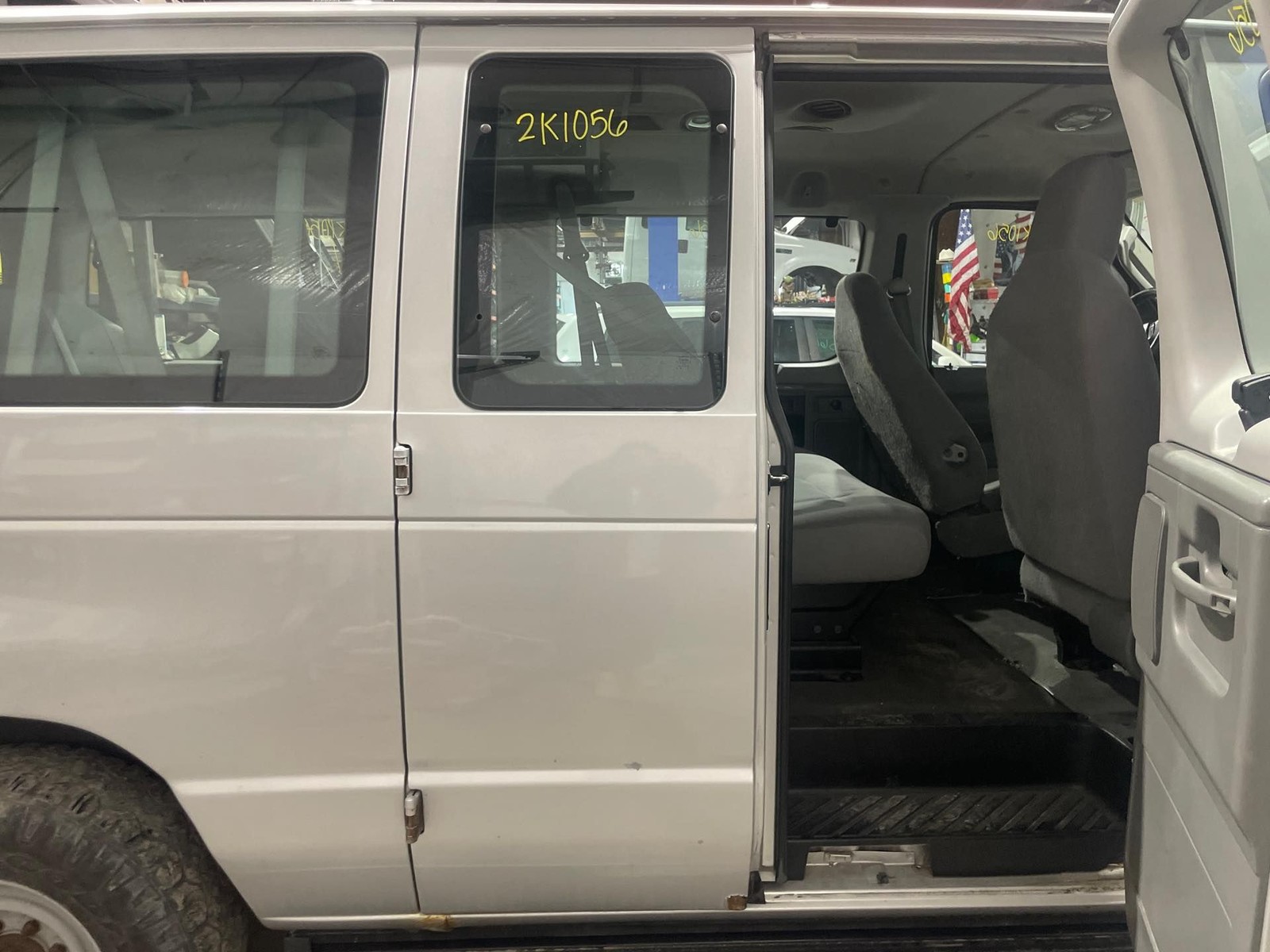 92-14 Ford E350 Rear Door Shell RH side hinged rear Ingot Silver Metallic-UX
