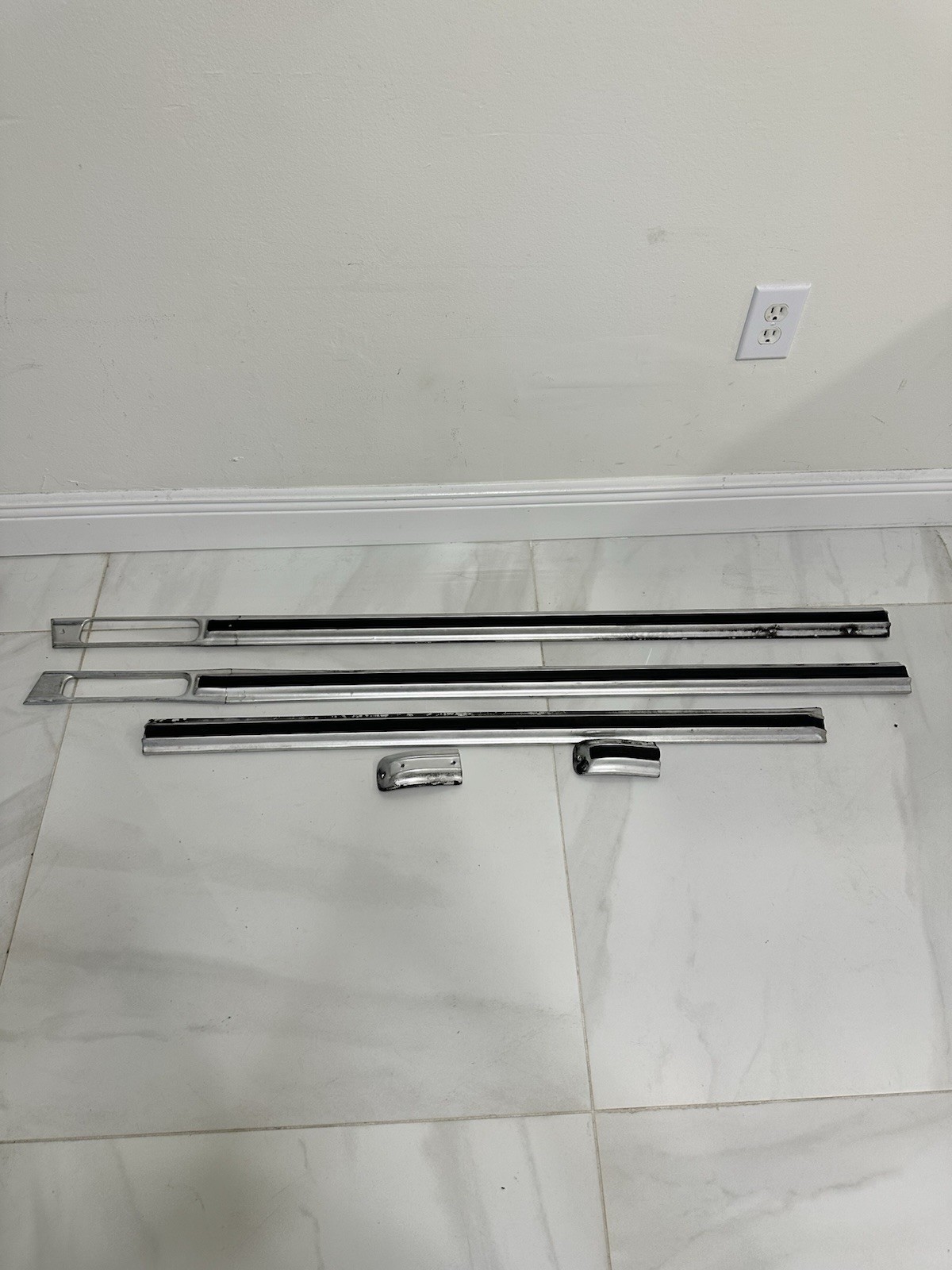 1973-1979 F100 F150 F250 F350 78 79 Bronco Trim Molding Set LH RH Used OEM