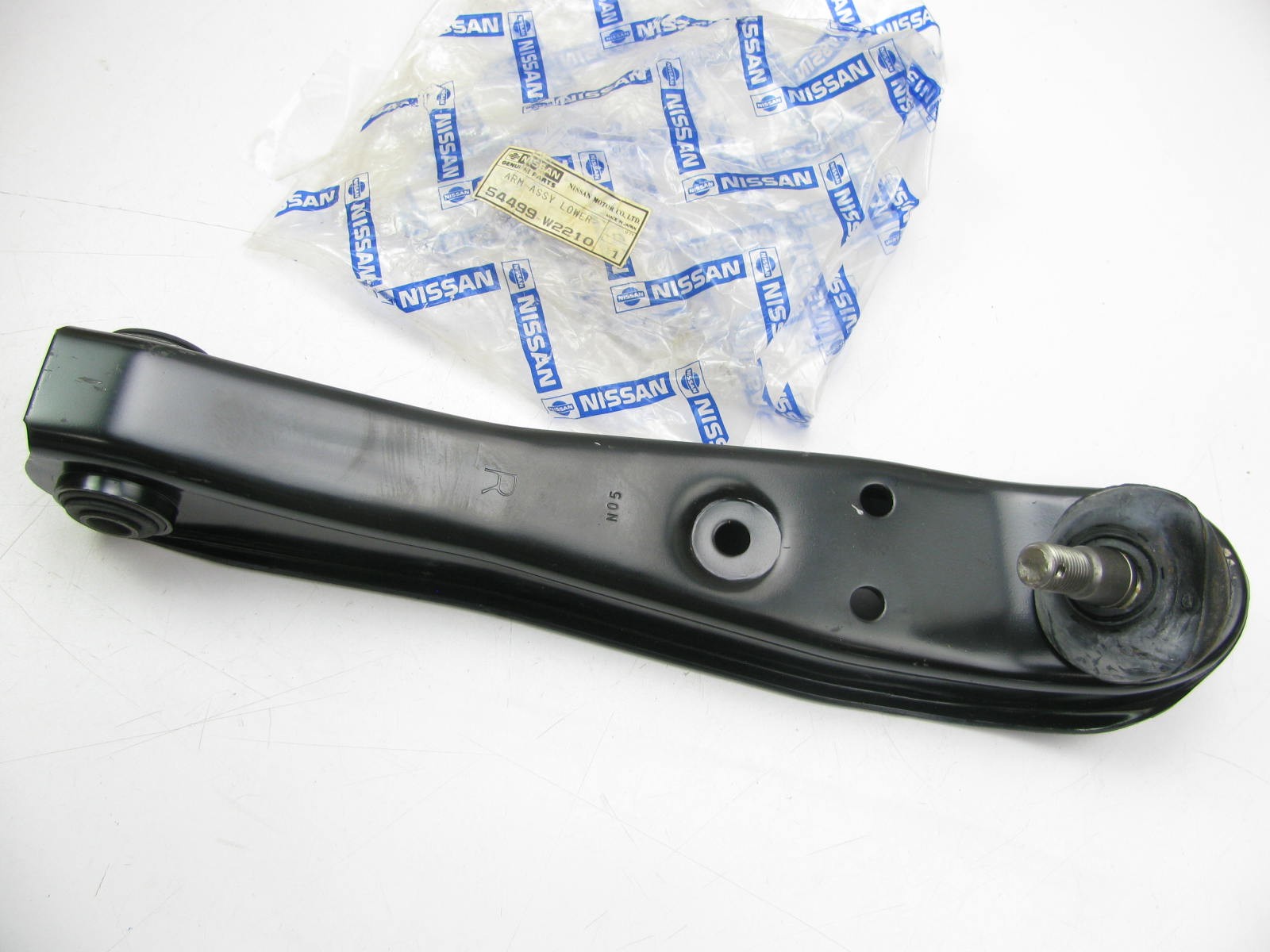 NEW - OEM 54499-W2210 Front Right Lower Control Arm For 1985-1988 Nissan 200SX