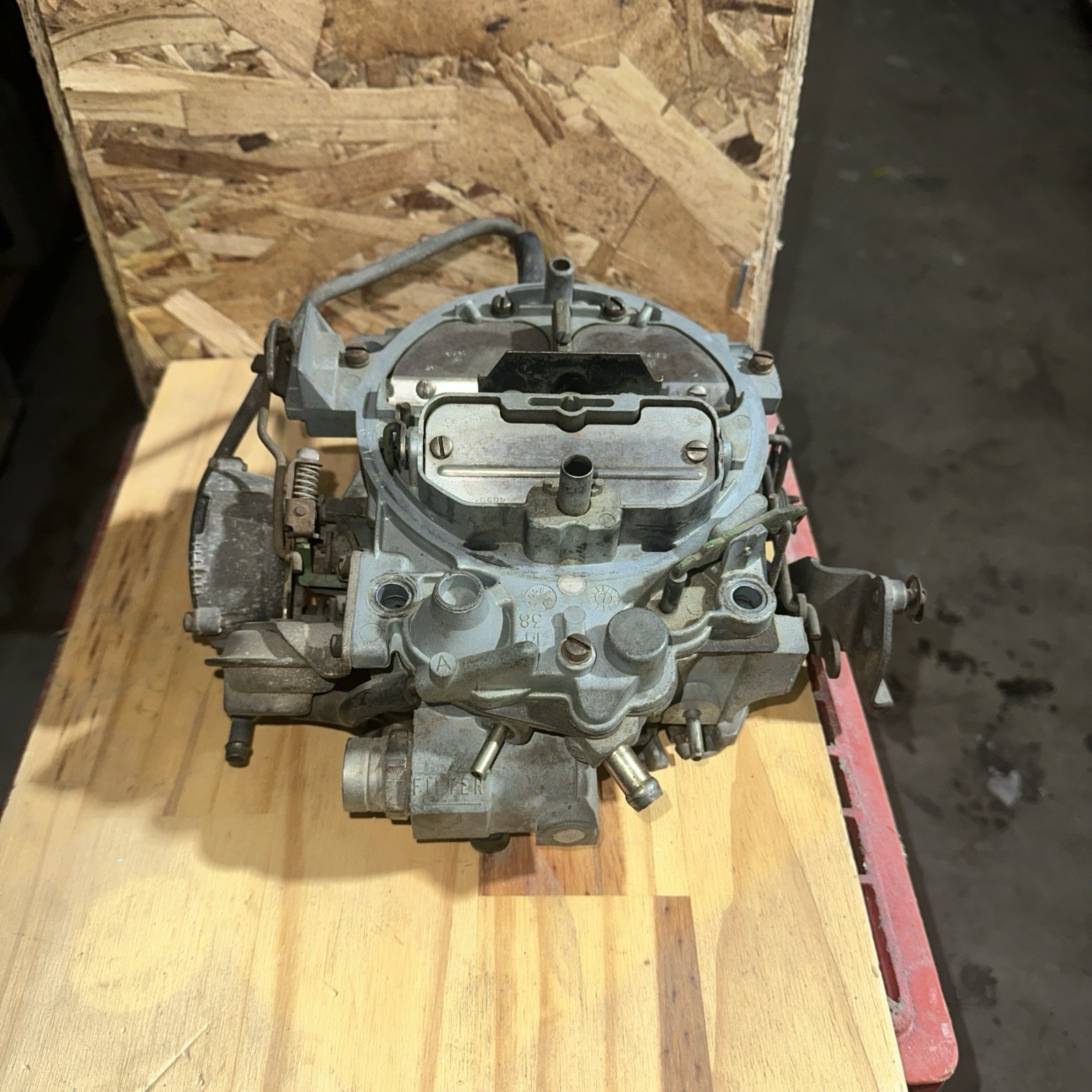 GM Rochester Quadrajet Carburetor 4-Barrel 27202 29872 GM Rochester Quadrajet Carburetor 4-Barrel 27202 29872