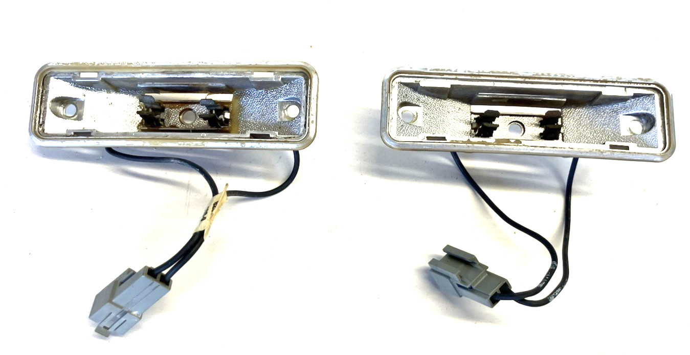 Two 1981-1993 Dodge Ramcharger Cargo Lamps. P/N 4363030 Two 1981-1993 Dodge Ramcharger Cargo Lamps. P/N 4363030