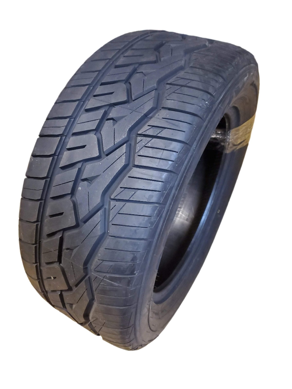 NITTO NT420V BSW P 305 50 20 120H XL ALL SEASON TIRE 203950