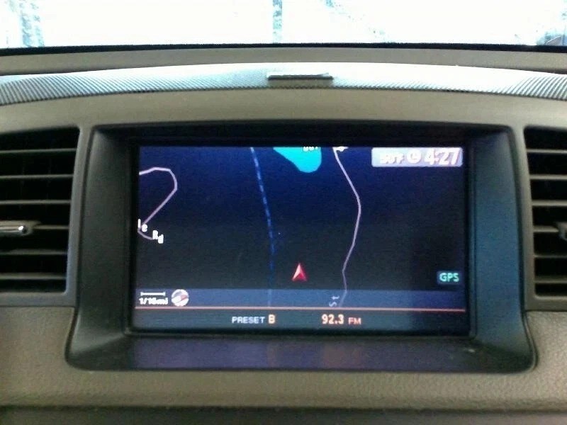 2006-2007 Infiniti M35 M45 Front Dash Info TV Display Screen W/Navigation OEM