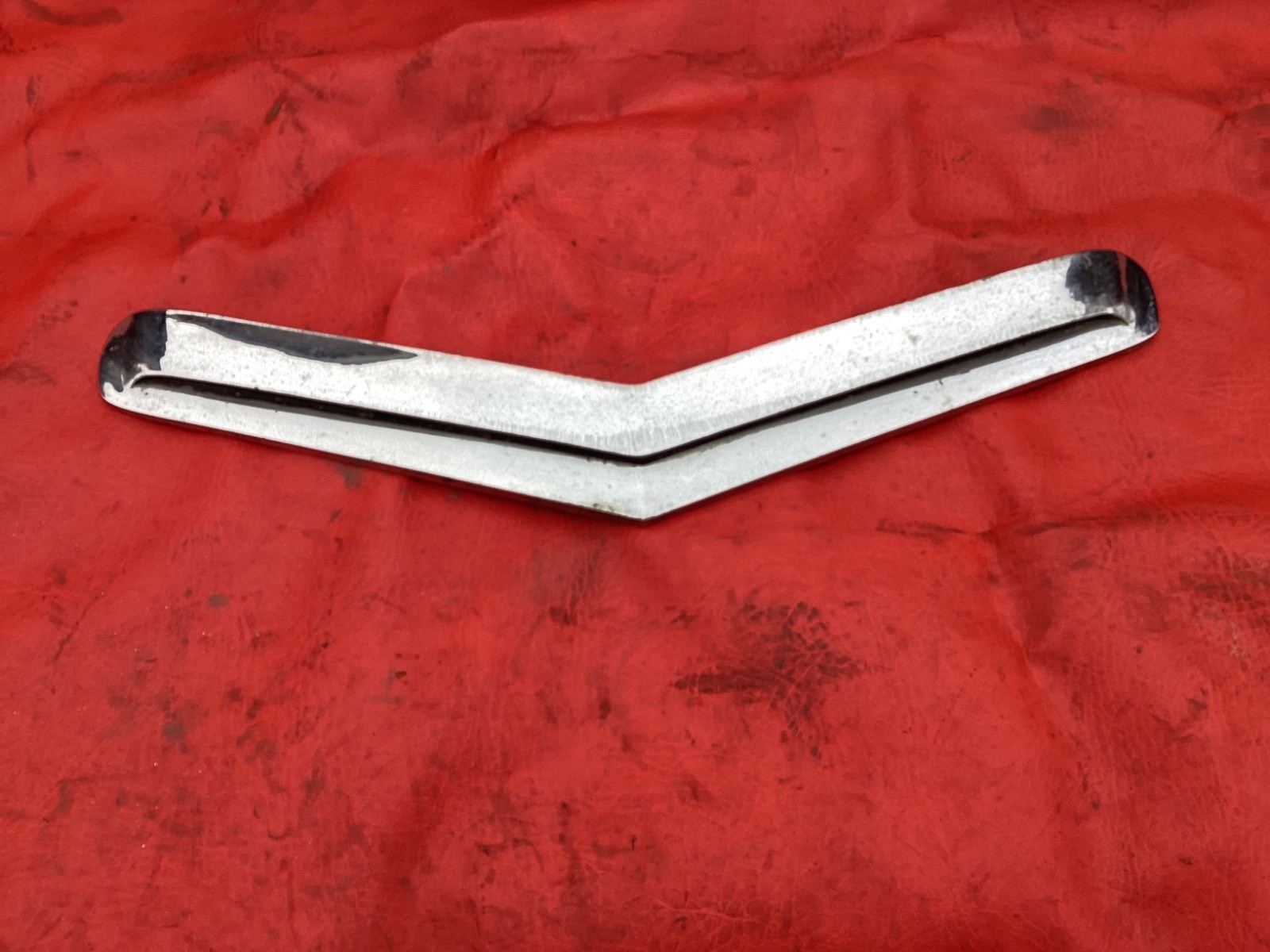 1962-1963 Ford Falcon Ranchero HOOD SCOOP Emblem Trim Chrome Futura 1962-1963 Ford Falcon Ranchero HOOD SCOOP Emblem Trim Chrome Futura
