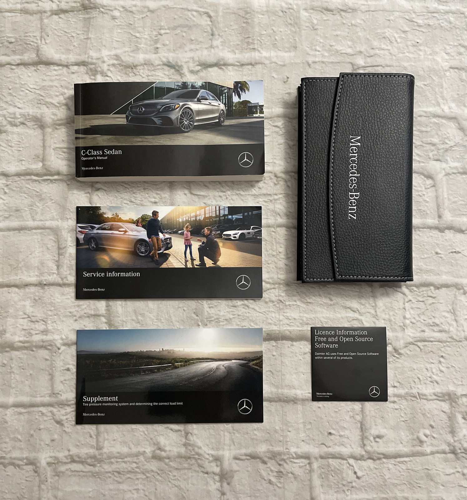 2020 Mercedes-Benz C-Class Sedan Owners Manual C300 Sport 2.0L, C300 4MATIC 2.0L