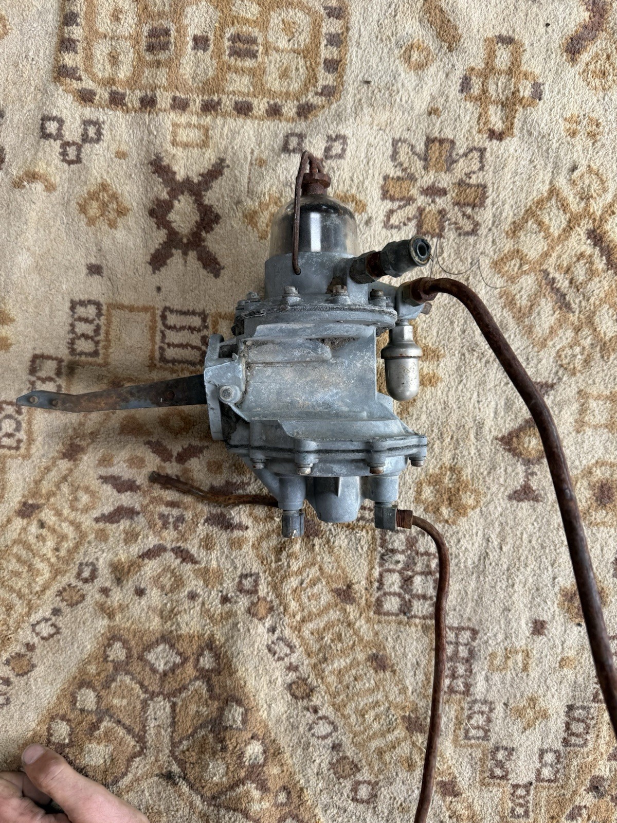 1955 Oldsmobile 324 V8 AC Dual Action Fuel Pump Glass Bowl OEM 88 98 Core 1955 Oldsmobile 324 V8 AC Dual Action Fuel Pump Glass Bowl OEM 88 98 Core