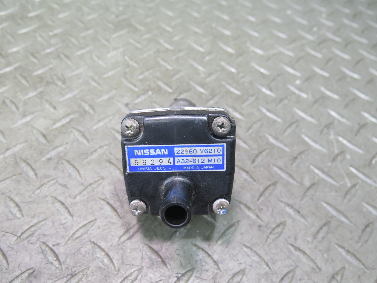 87-89 NISSAN Z31 300ZX IDLE AIR CONTROL VALVE 22660-V6210 OEM