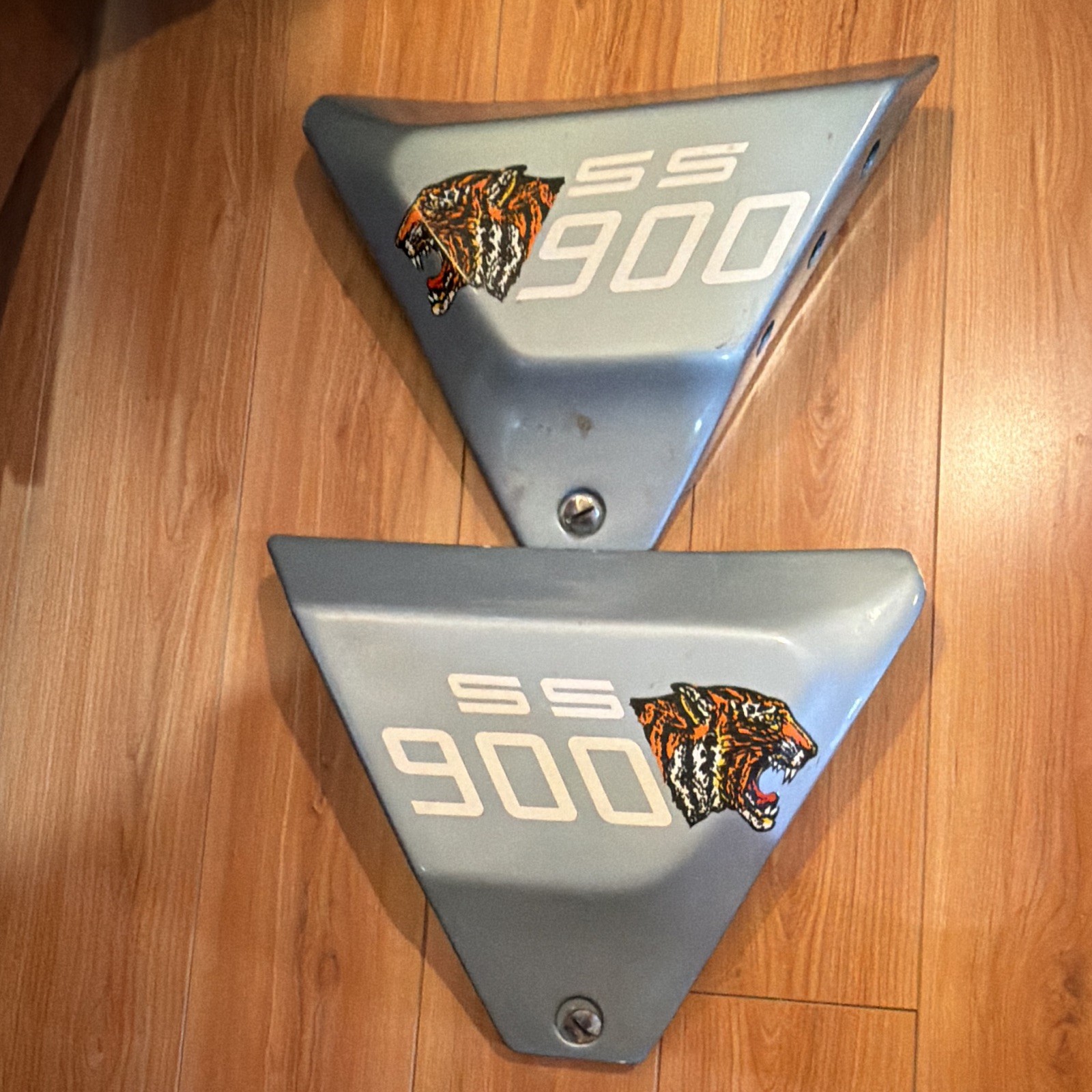 Ducati 900 Tiger Side Panels Ducati 900 Tiger Side Panels