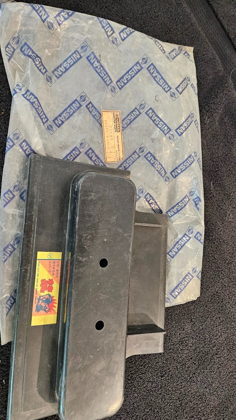 Datsun Z 240Z New NOS Series 1 Battery Cover most rare item needed for perfect Z Datsun Z 240Z New NOS Series 1 Battery Cover most rare item needed for perfect Z
