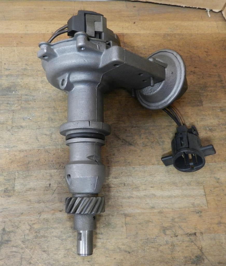 1974-82 Ford trucks Vans 300 4.9 I6 rebuilt Ford distributor single vacuum