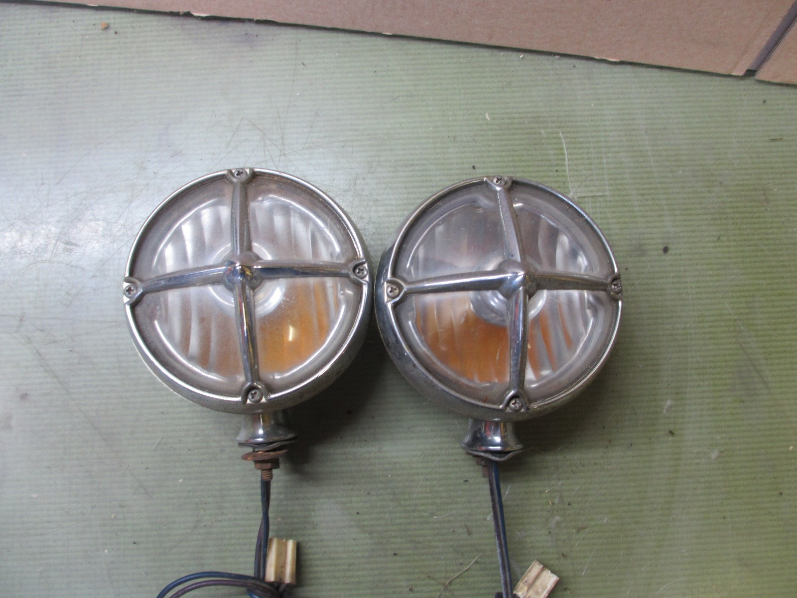 1963 Pontiac Grand Prix OEM Front Turn Signal Parking Lights Assembly 2,pair of