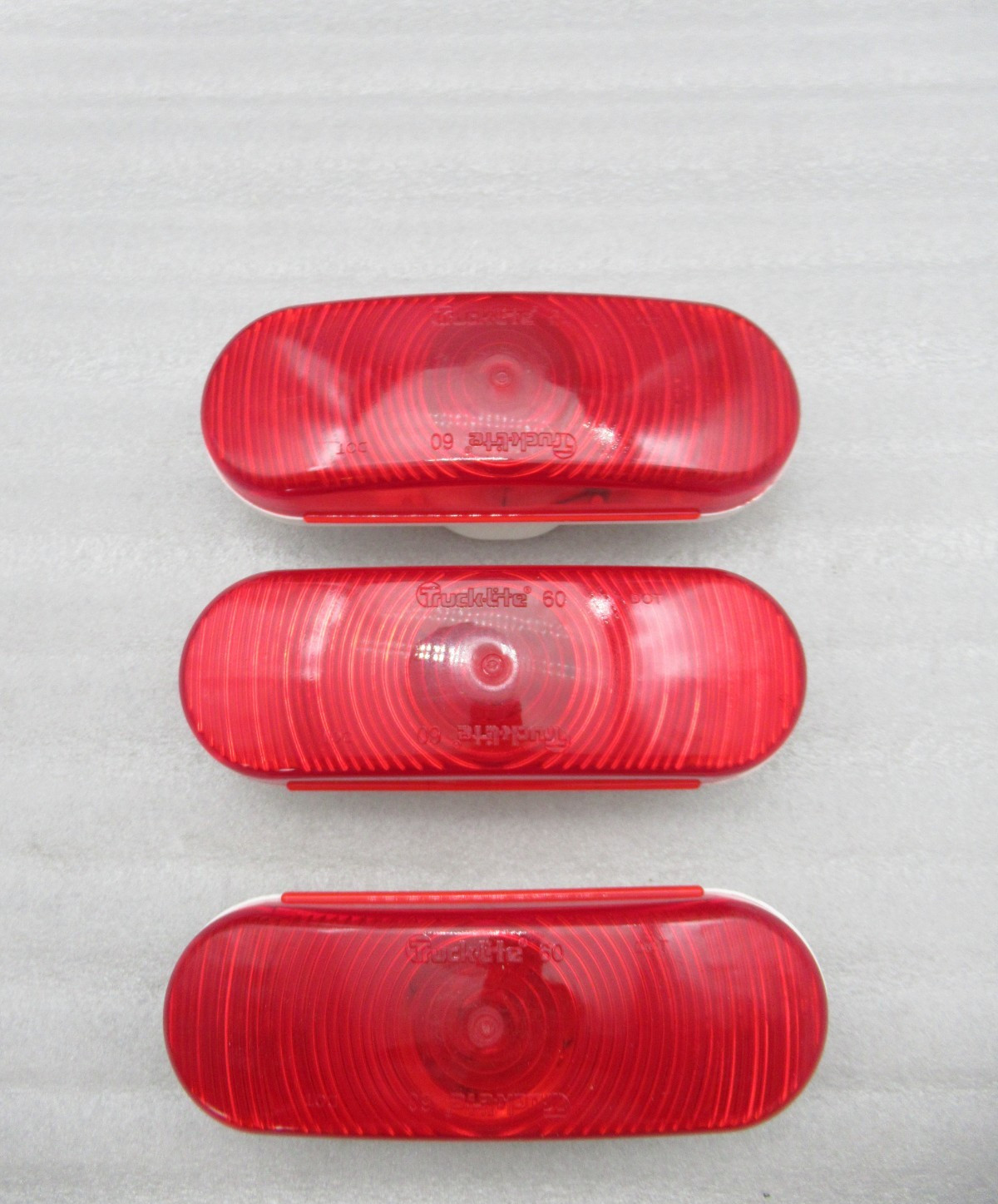 Truck-Lite Red Super 60 Oval Stop/Turn/Tail Lamp 60202R *Lot of 3*
