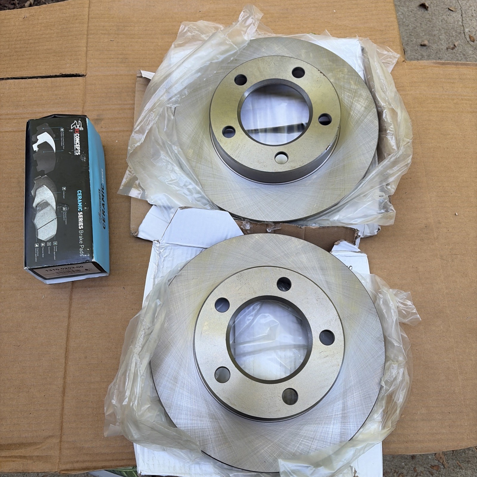 1977-1986 Jeep CJ7 CJ5 Scrambler FRONT Brake Rotors Pair Set + Ceramic Pads Kit