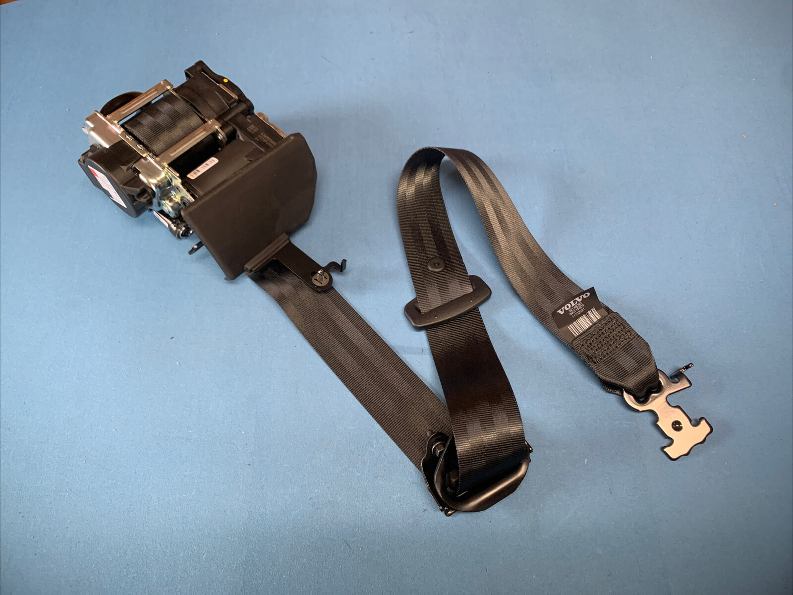 2019-2022 Volvo S60 V60 Front Left Driver Side SeatBelt Retractor Black Oem