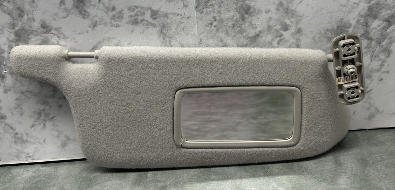 04-12 CHEVY COLORADO GMC CANYON PASSENGER SIDE SUNVISOR- NON SPLITTING 
