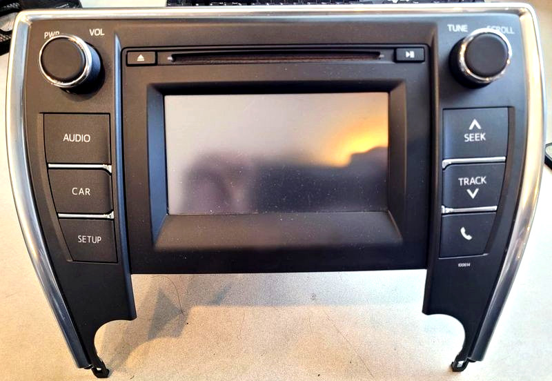 2016-2017 Toyota Camry Dash Display Screen Assembly OEM