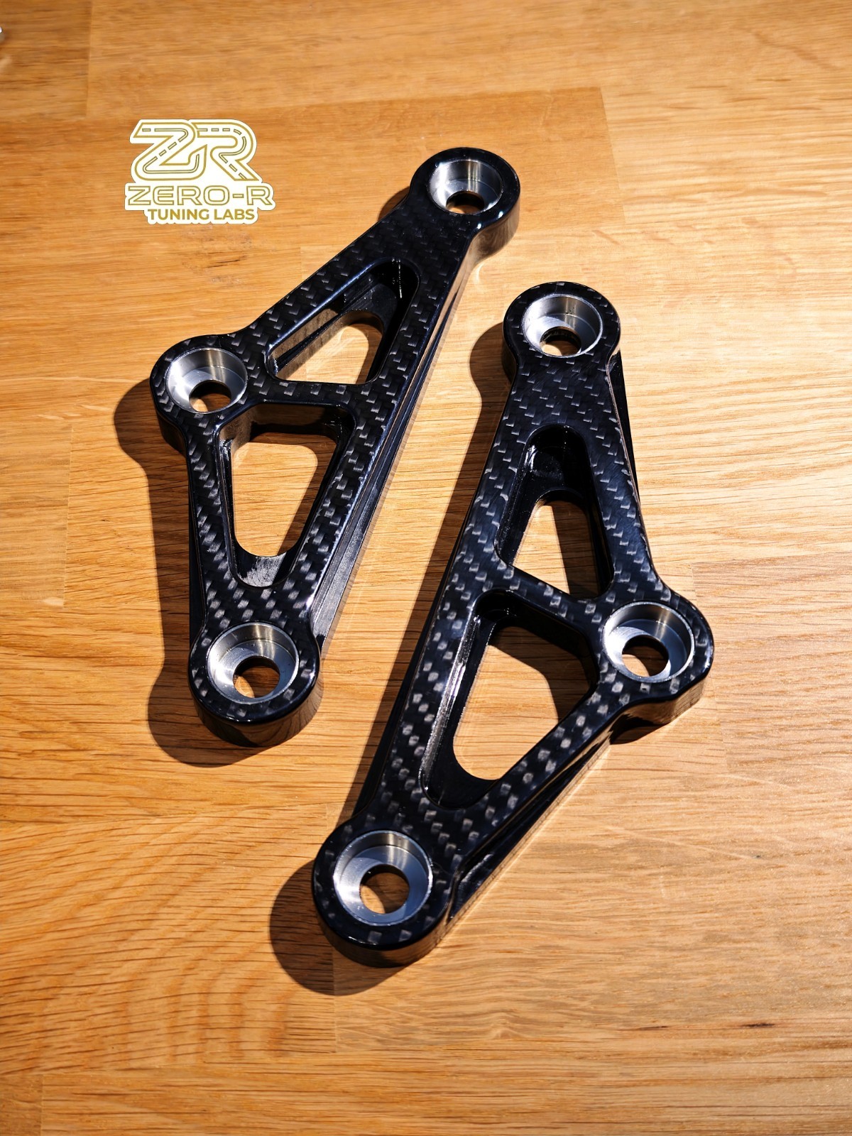 zero-r Z900RS Dry Carbon Link Plate + 64 Titanium Bolts Lowering/Stock