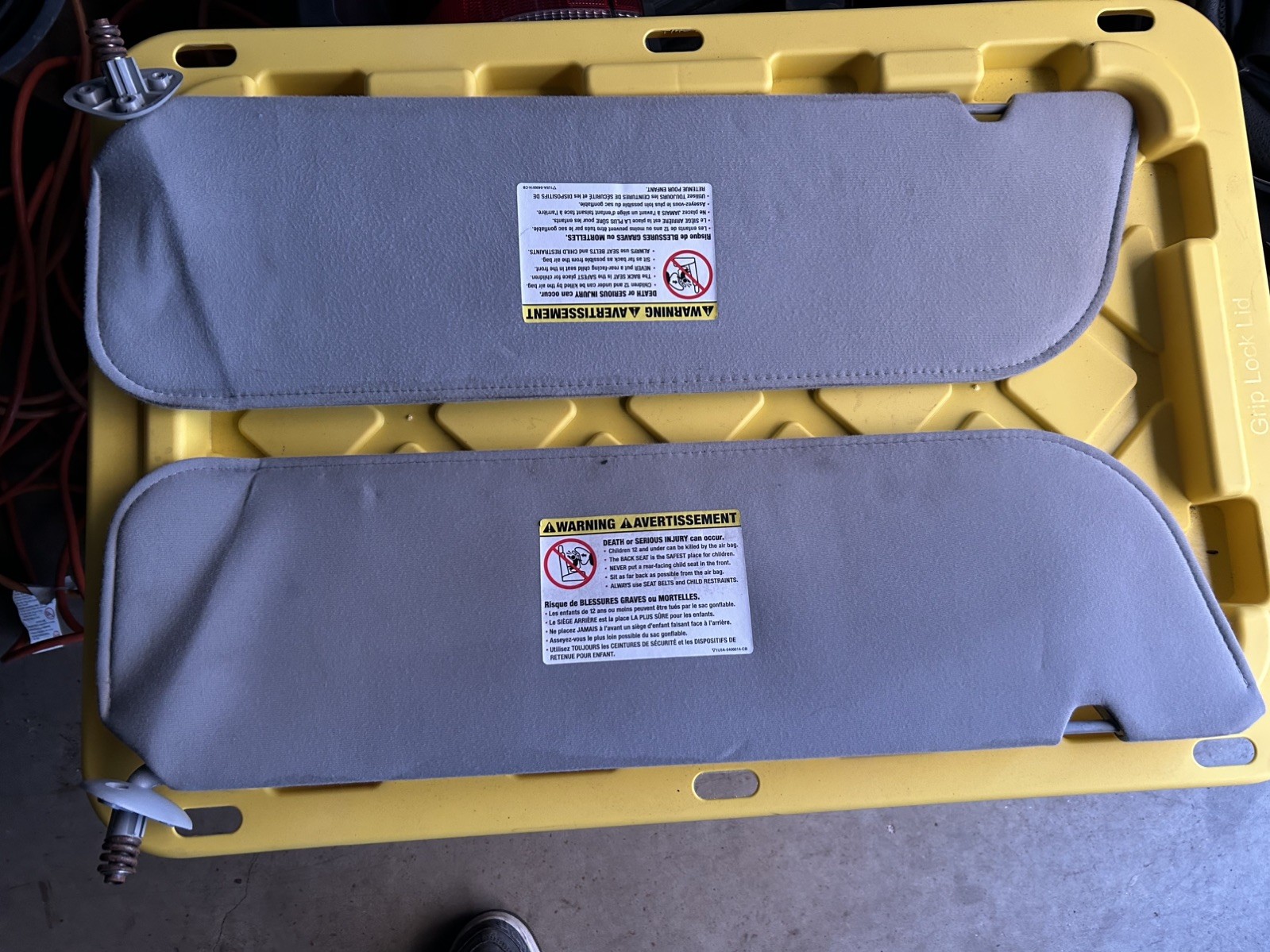 92 - 14 Ford Econoline E150 E250 E350 Pair of Sun Visors cloth GRAY Sunvisor OEM 92 - 14 Ford Econoline E150 E250 E350 Pair of Sun Visors cloth GRAY Sunvisor OEM