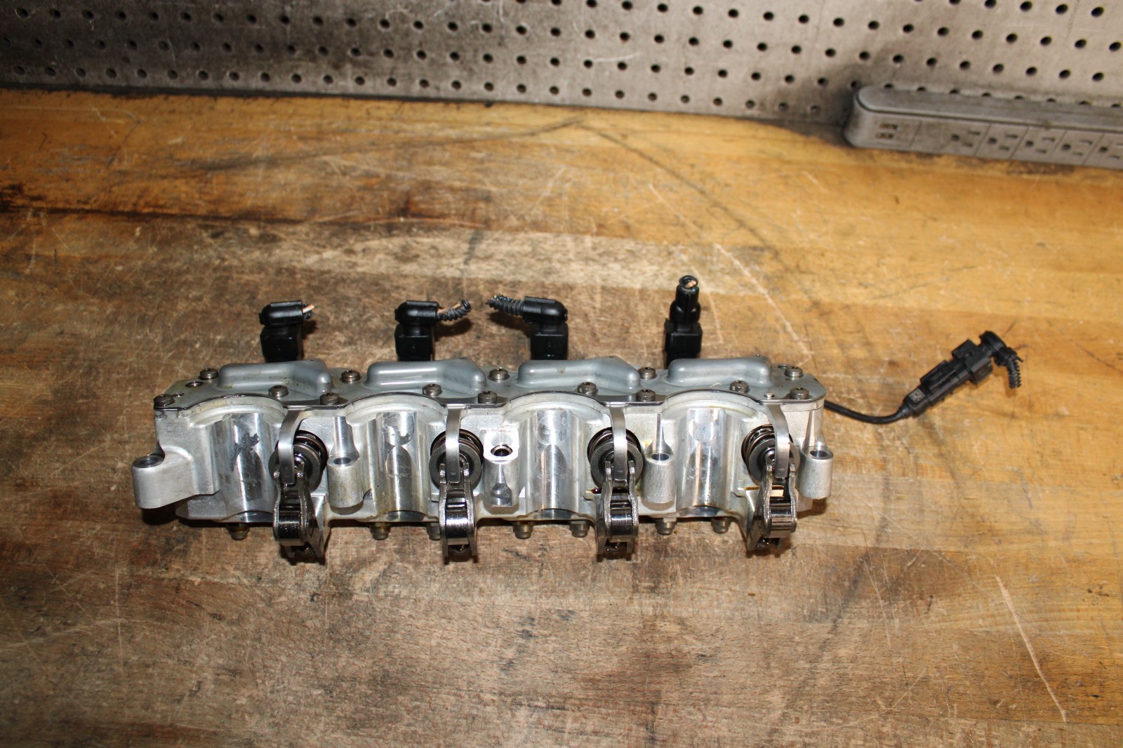 2012-2020 Dodge Jeep Fiat 1.4L Multiair VVT Variable Valve Actuator 55236341 2012-2020 Dodge Jeep Fiat 1.4L Multiair VVT Variable Valve Actuator 55236341