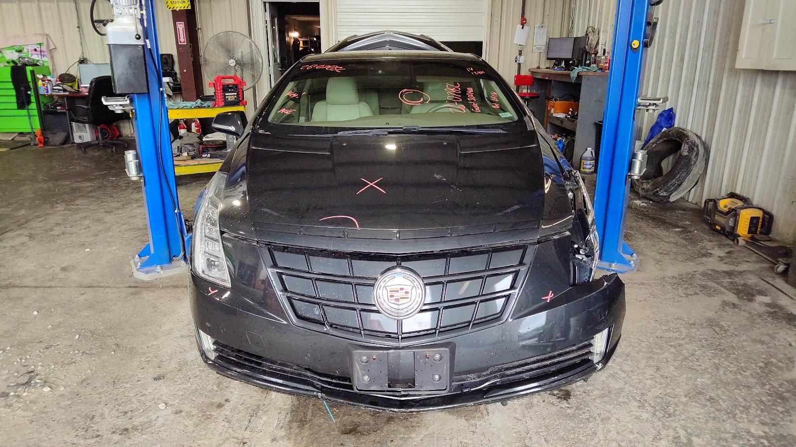 Trunk/Hatch/Tailgate Fits 14-16 ELR 1250666