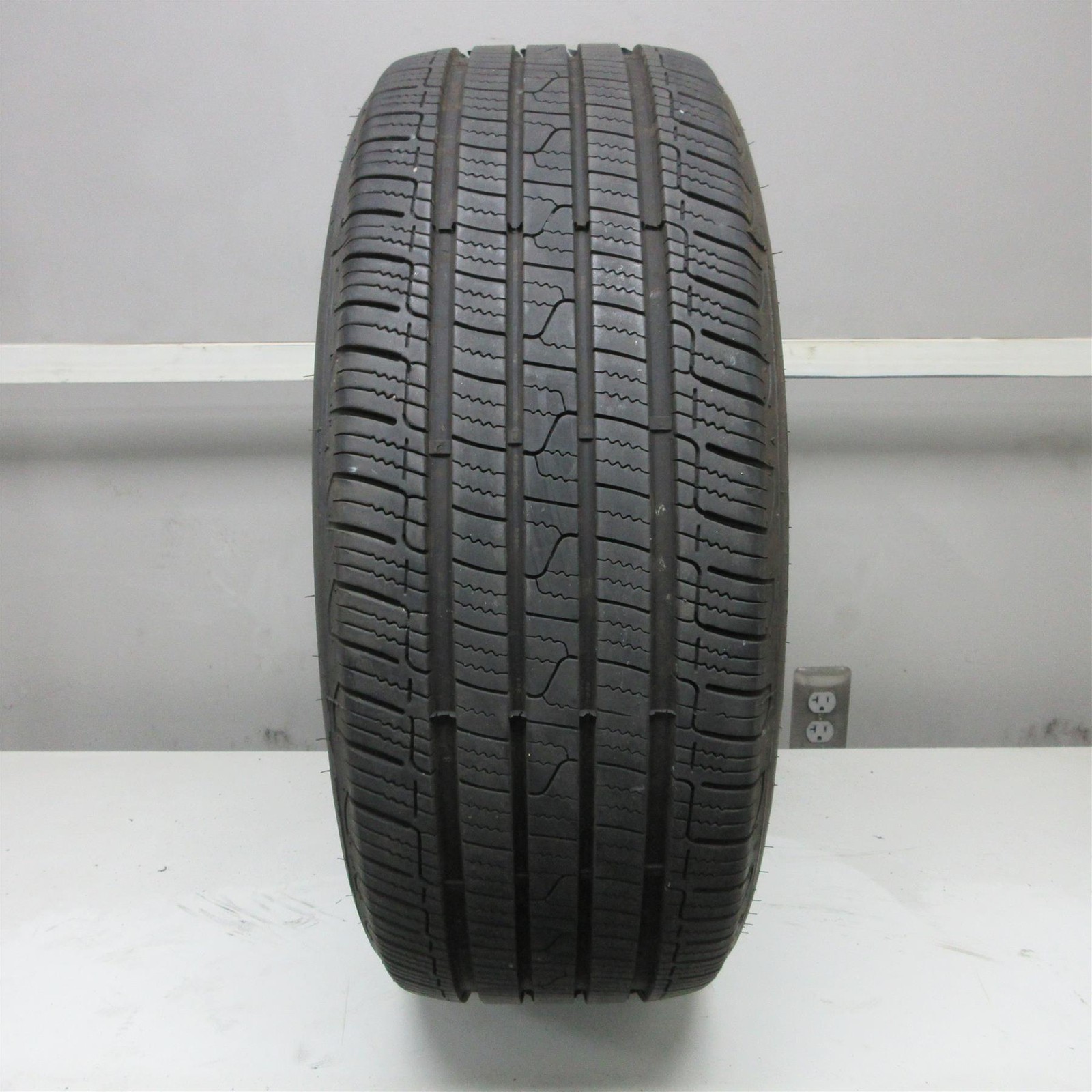 215/55R17 Dean Used Tires Road Control 2 94V Used Tire (9/32nd) (QTY 1)